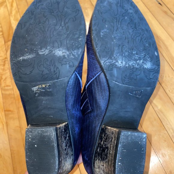 Adored Blue Leather Snakeskin Steve Madden Booties. Slip on and wedge heels. - Picture 8 of 8